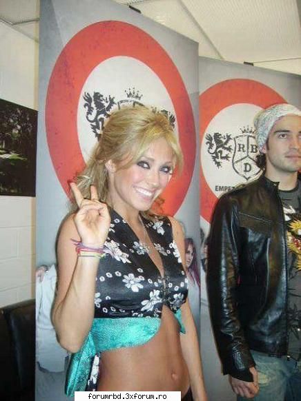 Poze - micsunica - Anahi