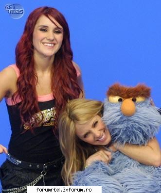 Tinuta zilei - CuidadoConElAngelRBD - Dulce Maria