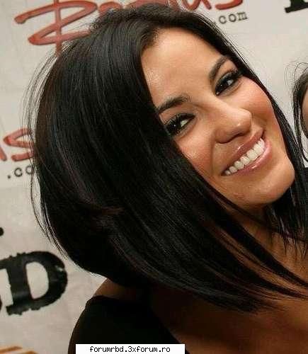 buna, holla soy cris soy fan rbd specialo may.besos pour todo mundo